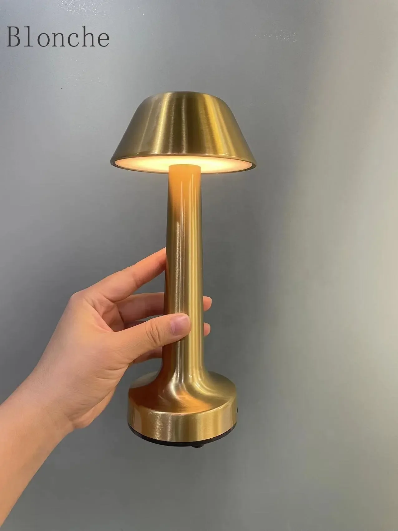 

Retro Bar Table Lamp LED Night Light Rechargeable Touch Sensor Wireless Desk Lamp Dining Room Coffee Living Room Decorative