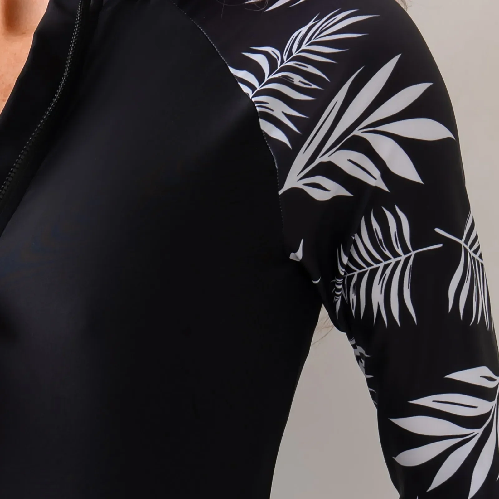 Costume da bagno da surf alla moda da donna con stampa a foglie, manica lunga, spettacolo dimagrante, protezione solare sottile, cerniera, tute dimagranti, costumi da bagno