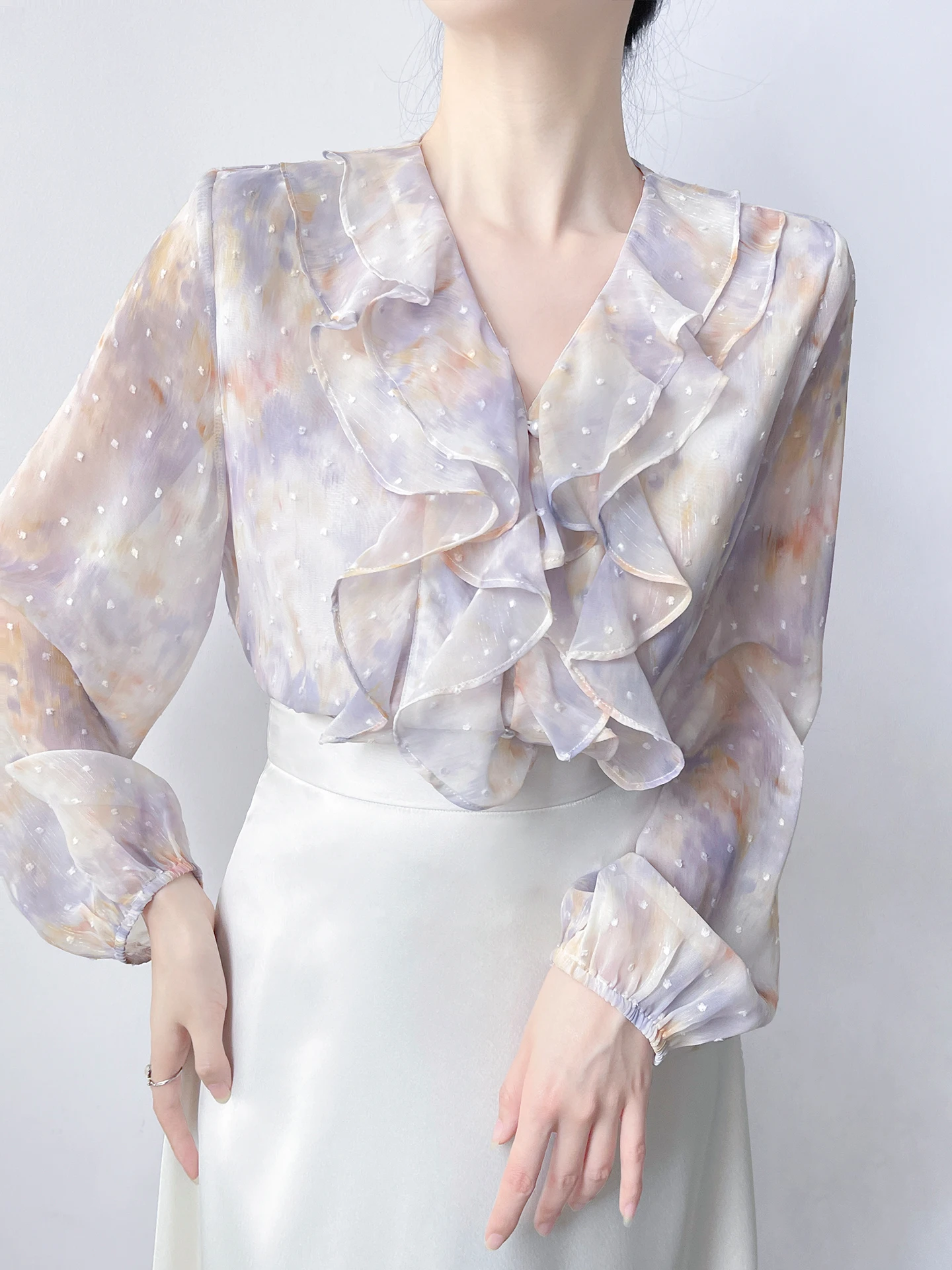

Korean Sle V-Ne Long Sve Floral Print irt Women's Loose Fit Flared Sve Chiffon Top French Sle Polyester Fiber