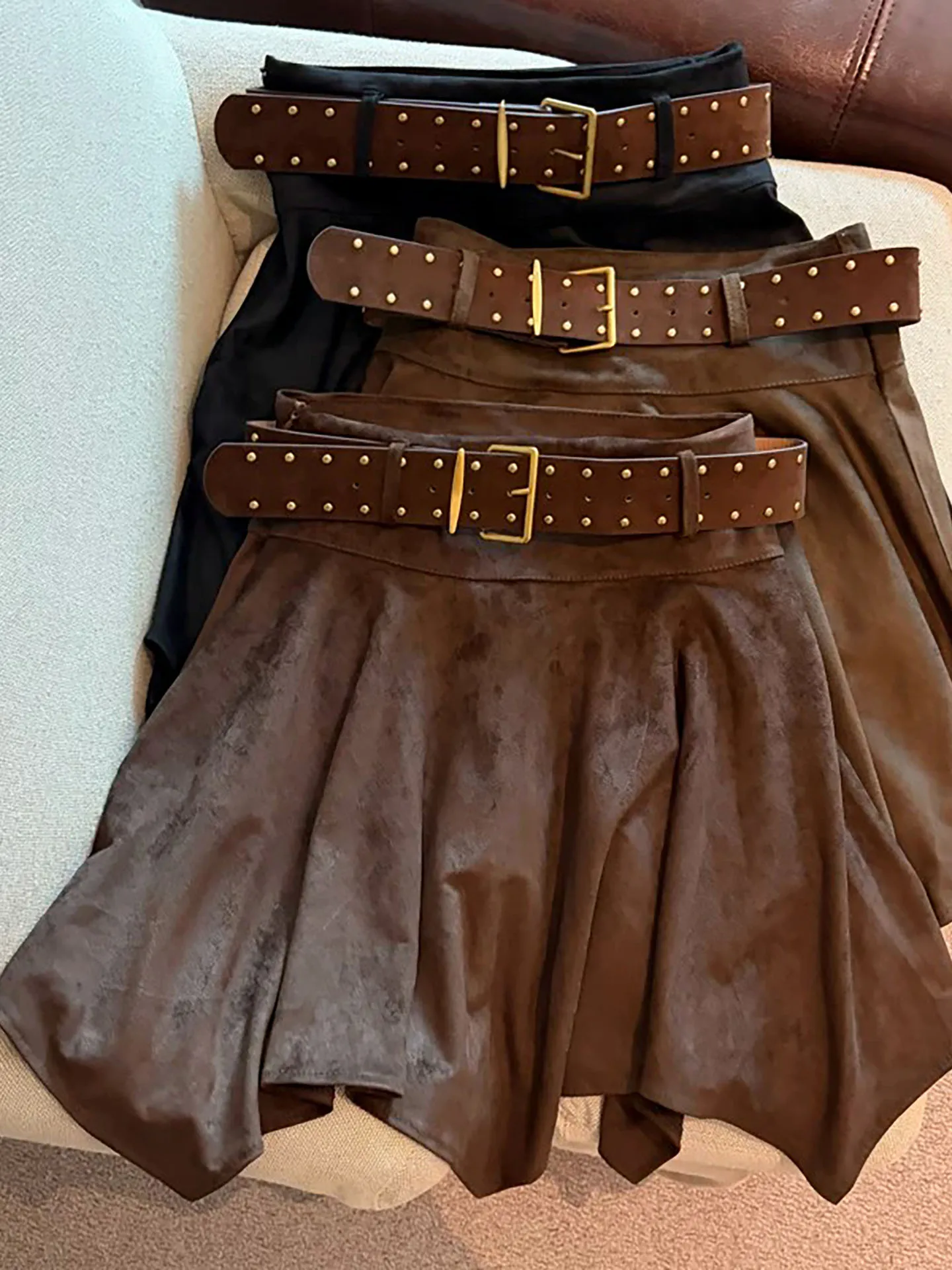 Retro Asymmetrical Lace Hem Deer Skin Velvet Short Midi Skirt Women's Autumn Fashion Holiday Style Spicy Girl A-Line  Skirt