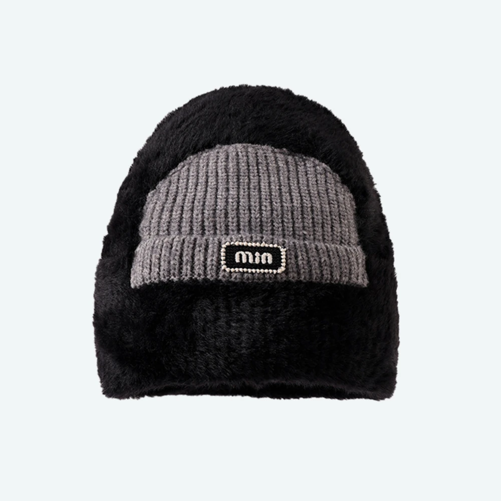 

New Autumn And Winter Women's Hat Fashionable Knitted Woolen Hat With Letter Logo Warm Plush Hat Suitable For Large Head Sizes