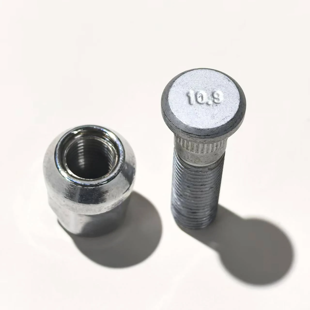 For Chevrolet Captiva Lova Opel Antara Car Wheel Screws Fixing Bolts Car Wheel Nut Caps Protection Covers Caps