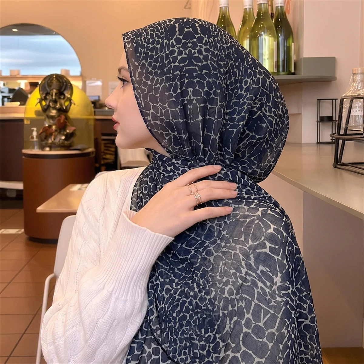 Vintage Hijab-Schal mit Krokod – Street Fashion Hijab Bewertung und Preis
