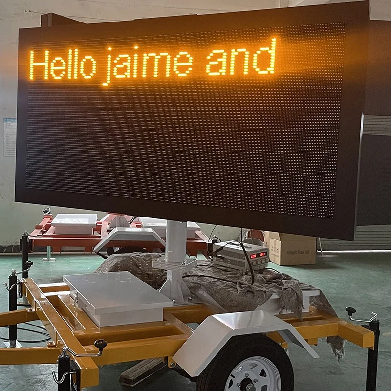 P16  Mobile Solar LED Traffic Variable Message Sign Trailer