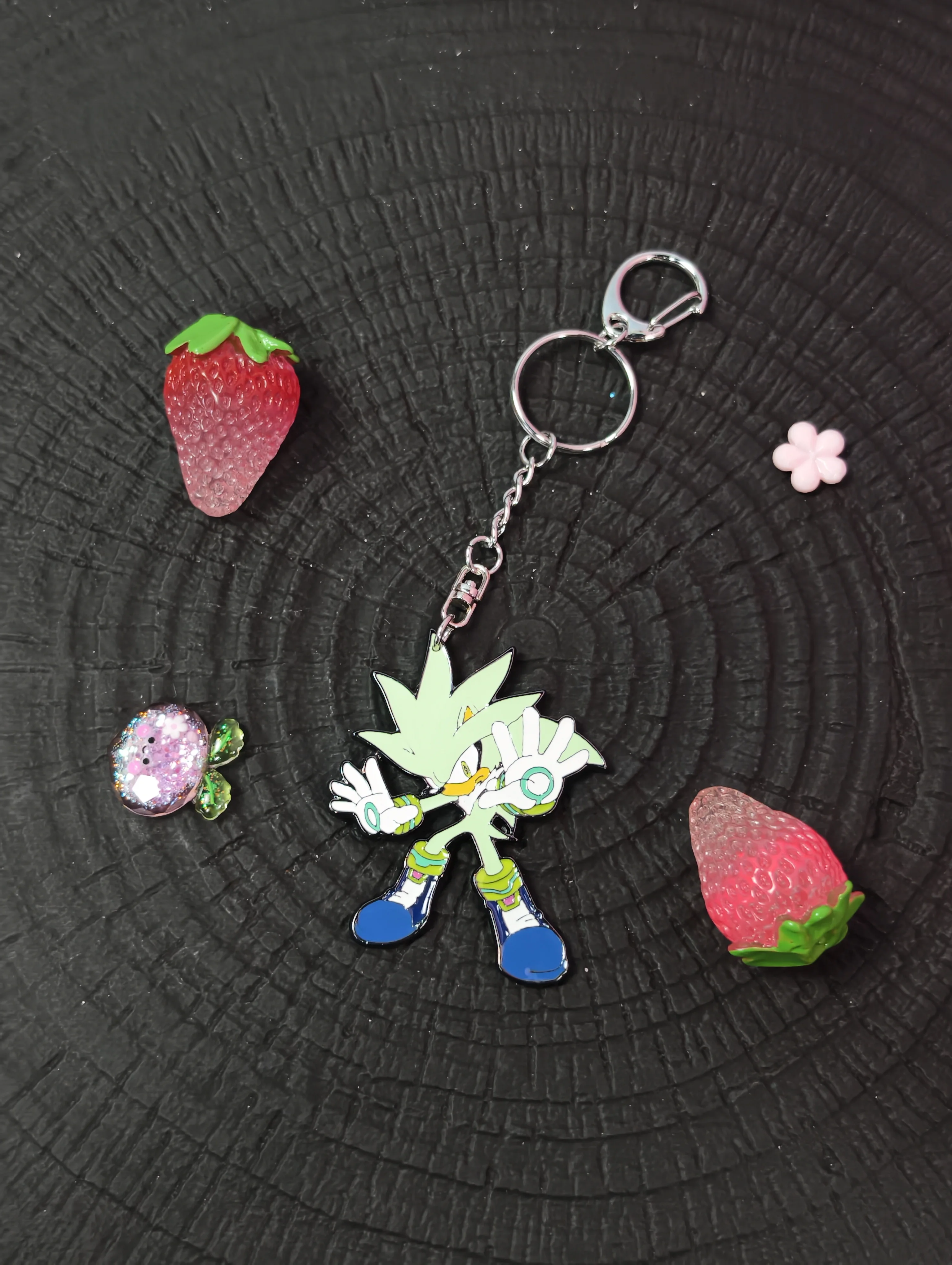 Sonic Cartoon Hedgehog Metal Enamel Bag Charm, Colorful Anime Figure Backpack Decor Doll Keychain Pendant - view 2