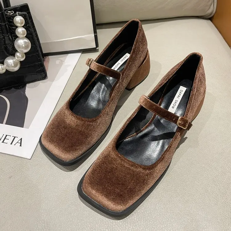 Retro Woman Shoes Modis Square Toe Shallow Mouth Autumn Casual Female Sneakers 2023 Fall On Heels Winter New Comfortable Pumps P