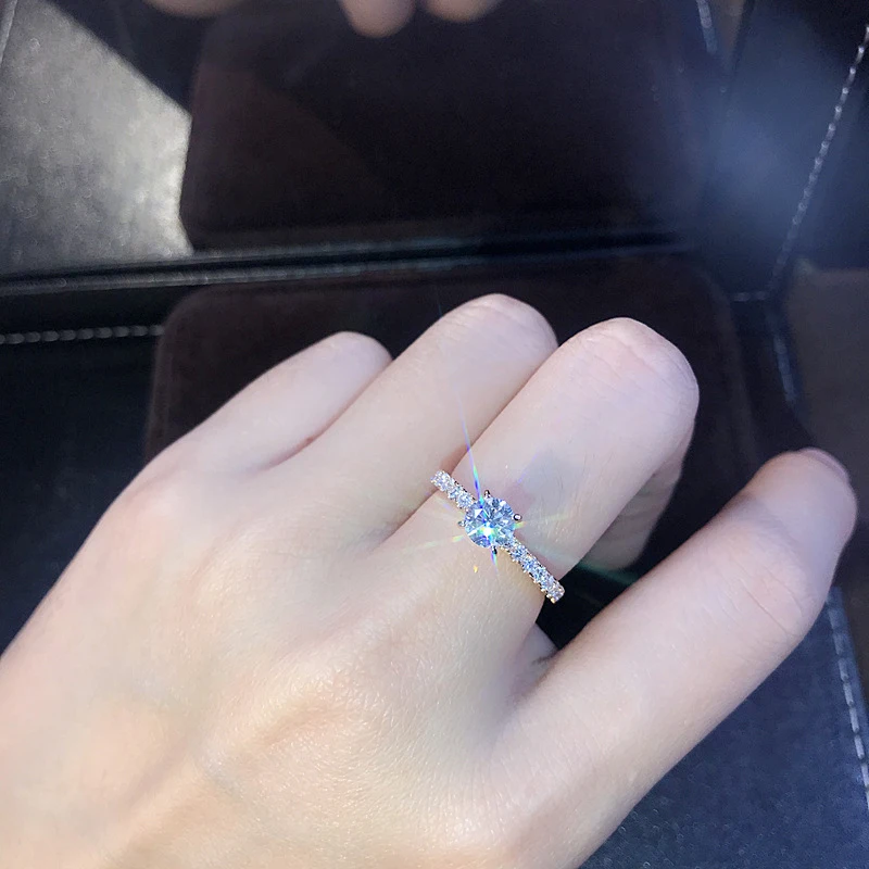 1-Carat Simulated AAA Zirconia Ring for Engagement Proposal Anniversary Fashionable Jewelry