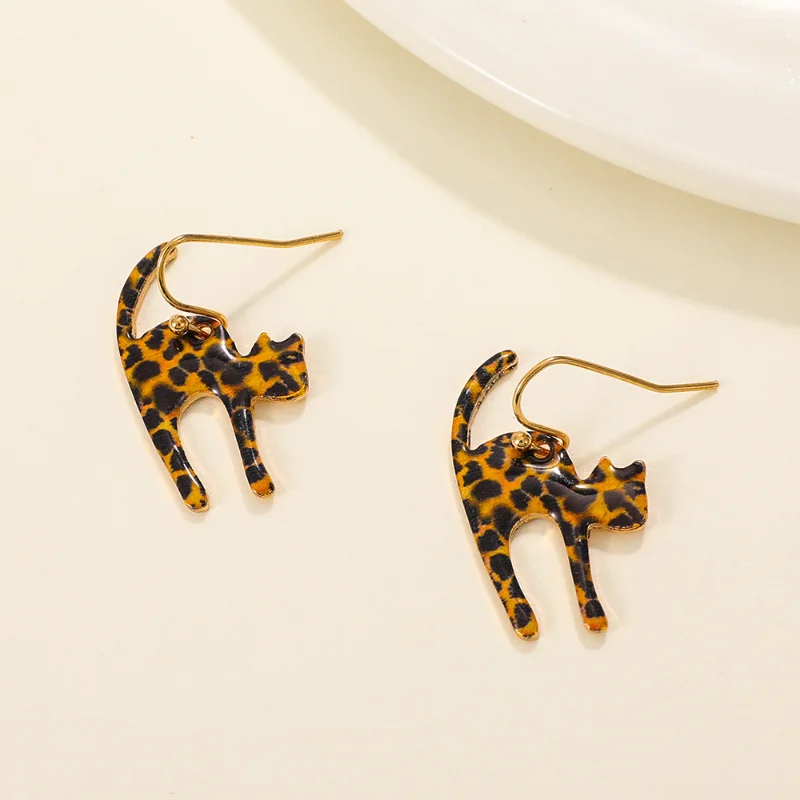 Fashion Hip Hop Leopard Print Kitten Earrings for Woman Vintage Cute Cartoon Flower Cat Simple Earhook Girl Jewelry Party Gifts