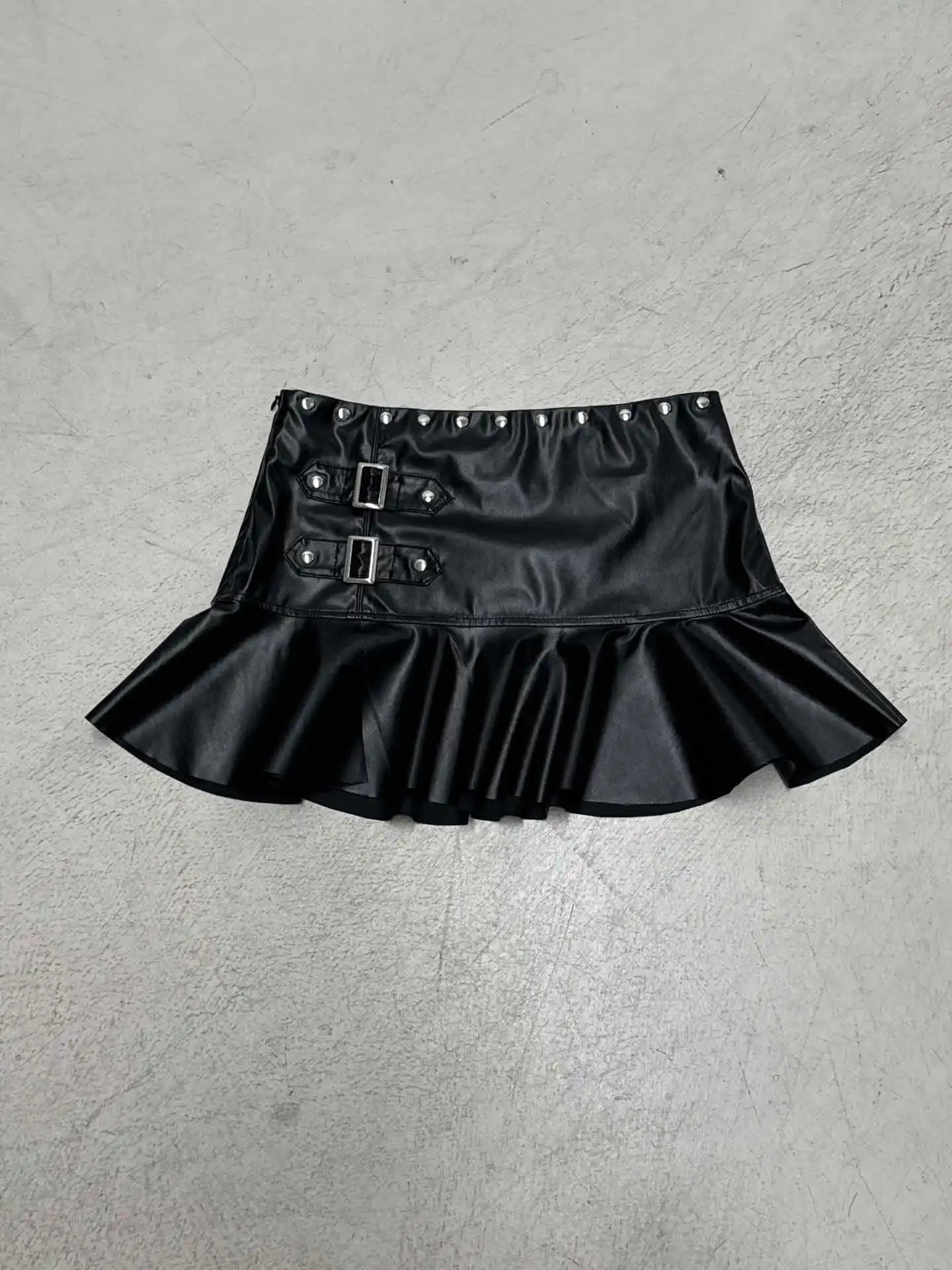 스트리트 하이웨이스트 리벳 불규칙 스플릿 PU 가죽 플리츠 숏 스커트 스파이스 걸 Y2K 스커트