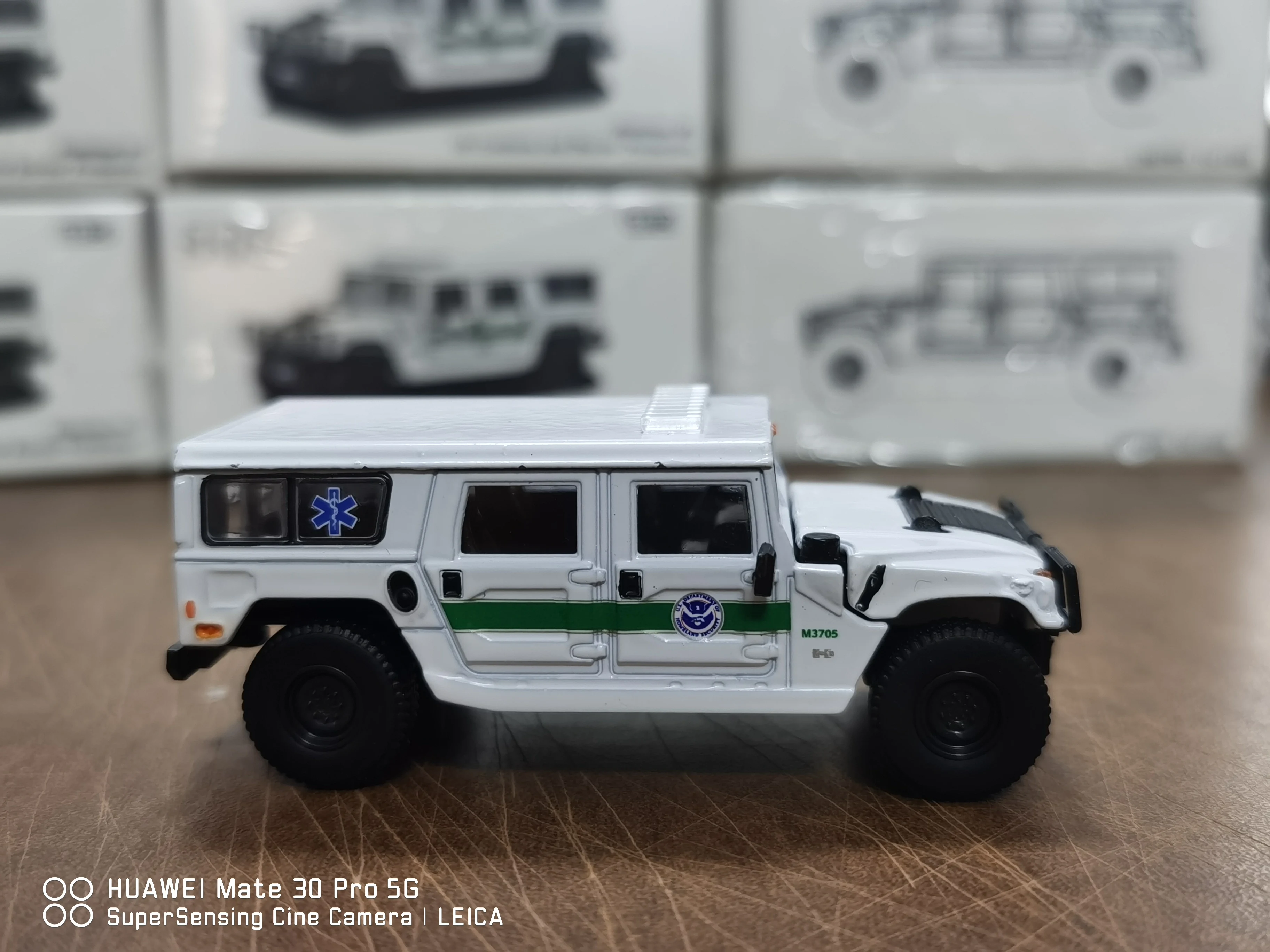 596 Model 1:64 Hummer H1 police car Collection die cast alloy car model decoration gift