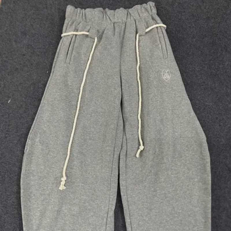 Retro trekkoord sport hartvormig borduurwerk wijde pijpen gebogen mes losse casual broek Amerikaanse herfst winter heren dames