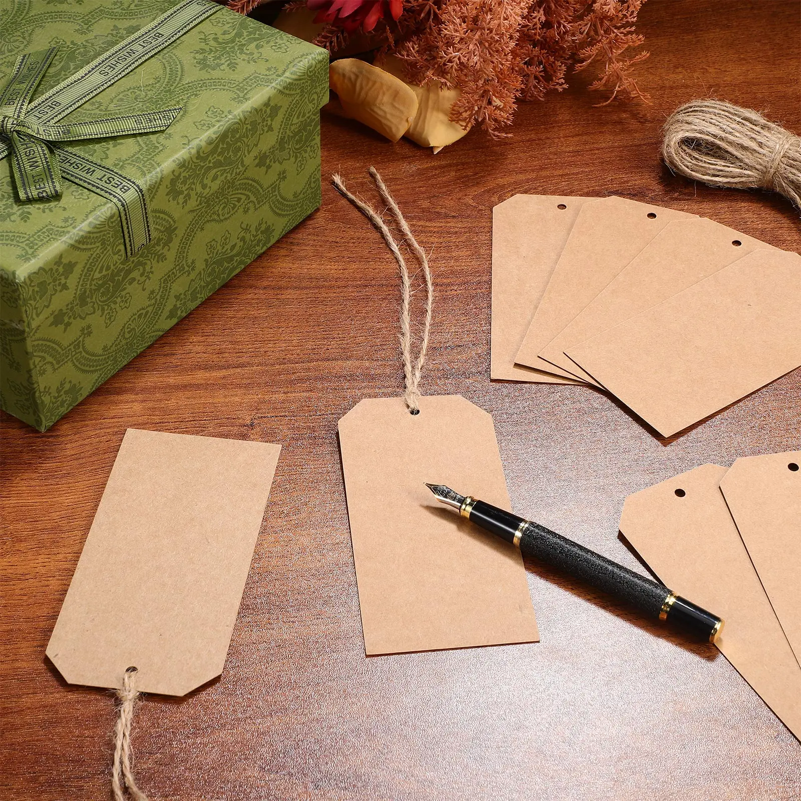 

200 pcs Kraft Paper 12x6cm Brown Labels 20m Jute Twine Clothing DIY Craft Projects File Folder Labels