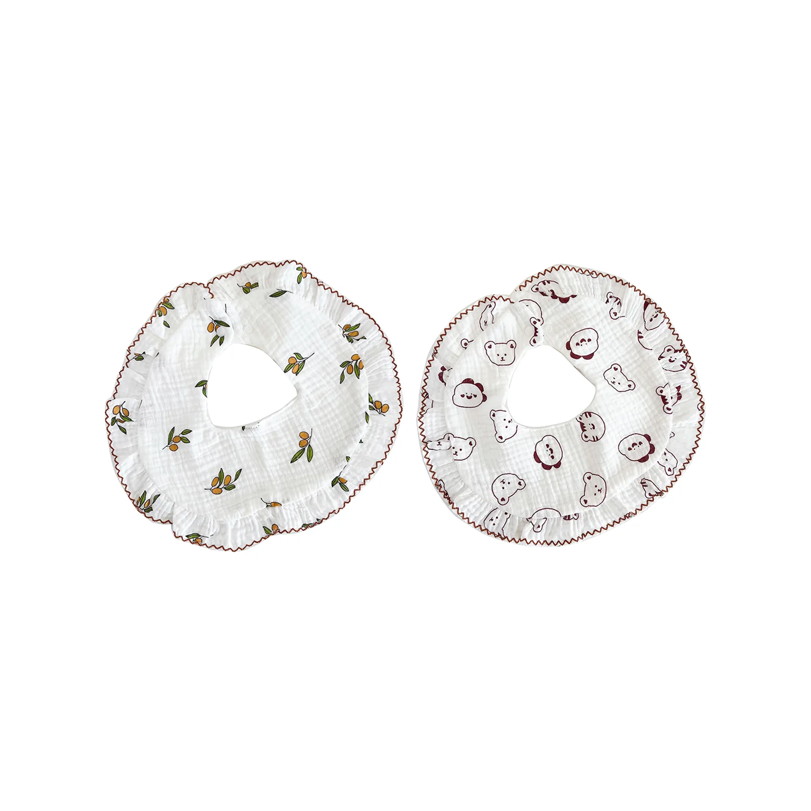 

Большой комбинированный нагрудник из дышащей кружевной марли: темно-красный край с зеленым полосатым узором + кофейный край с белым фоном и мультяшным изображением.