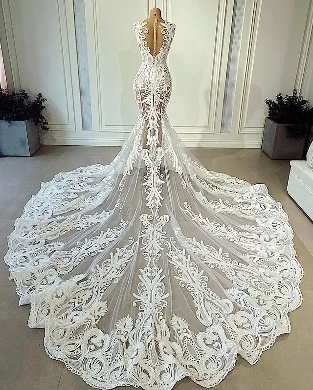 New Romantic Lace Wedding Gowns With Cathedral Train Robe De Mariee Sexy Illusion Back Mermaid Wedding Dress Vestidos De Novia