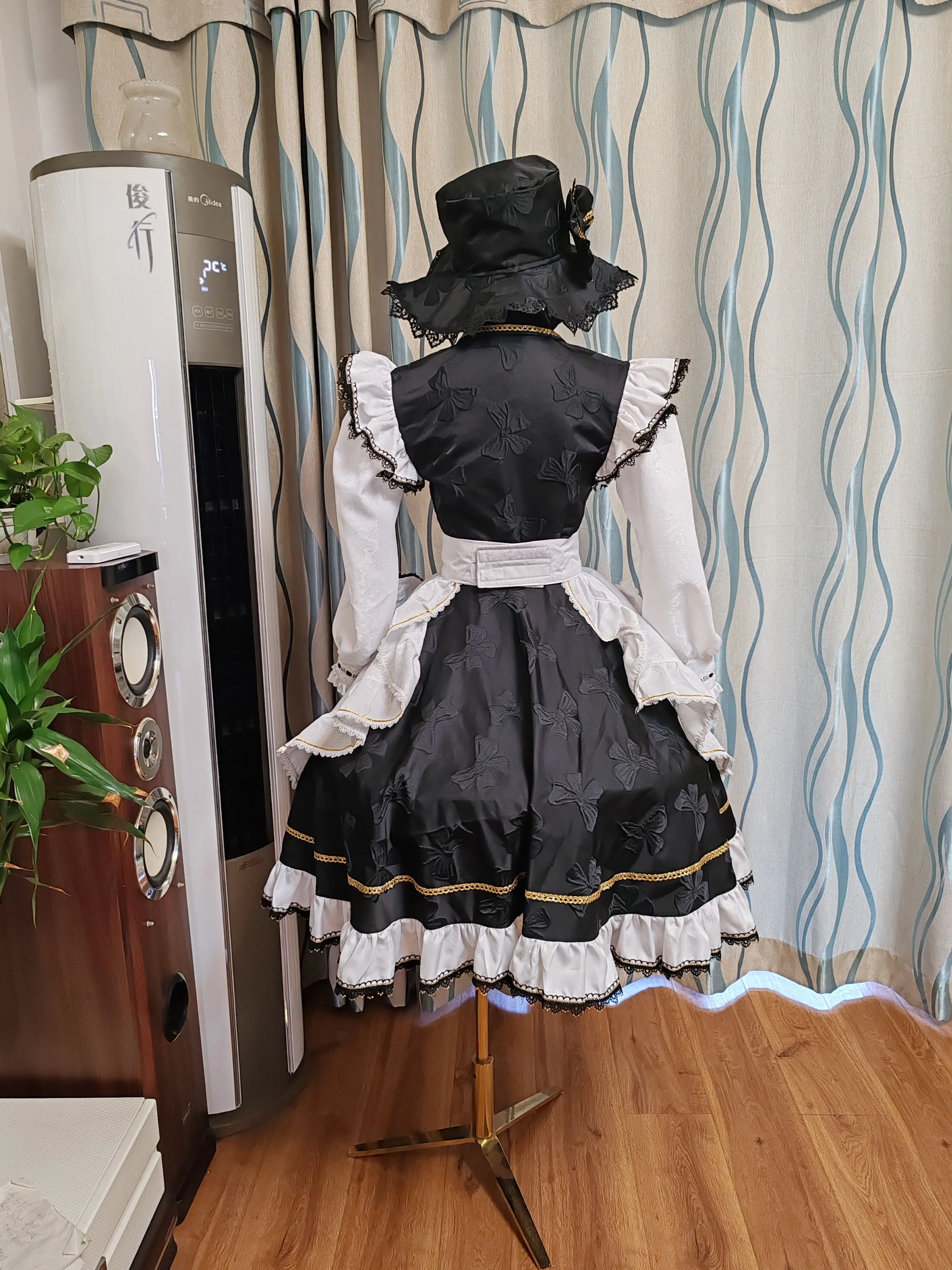 أزياء كيريسامي ماريسا التأثيرية للهالوين وعيد الميلاد أزياء كوميدية فستان خادمة حديثًا تسليم سريع فستان مشروع Touhou لوليتا