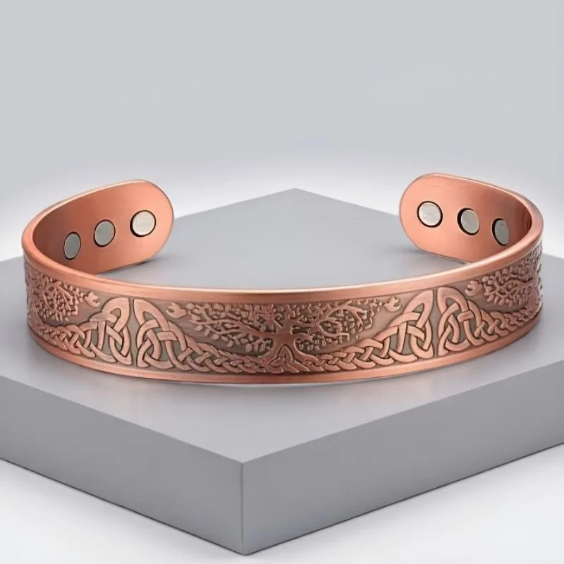 A fashionable couple's open mouth bracelet, simple magnetic high-end jewelry, personalized accessories