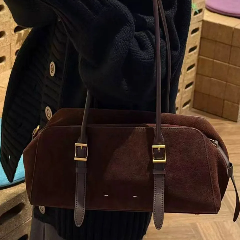 Vintage Large Capacity Women's Suede Leather Shoulder Crossbody