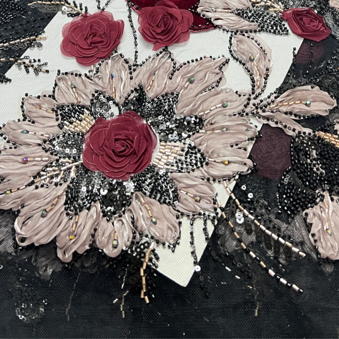 Embroidery Ai - バーガンディアフリカレース生地ベルベットフローラル刺繍高品質レースフレンチスパンコールヘビービーズ付きブライダルウェディングドレス用