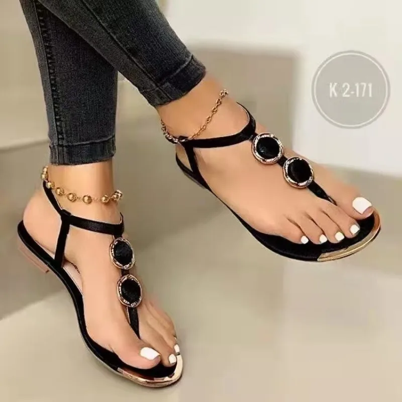 2024 Ladies Summer New Fashion Metal Decoration Brand Design Women Sandals Casual Flat Leather Beach Women Sandals Zapatilla