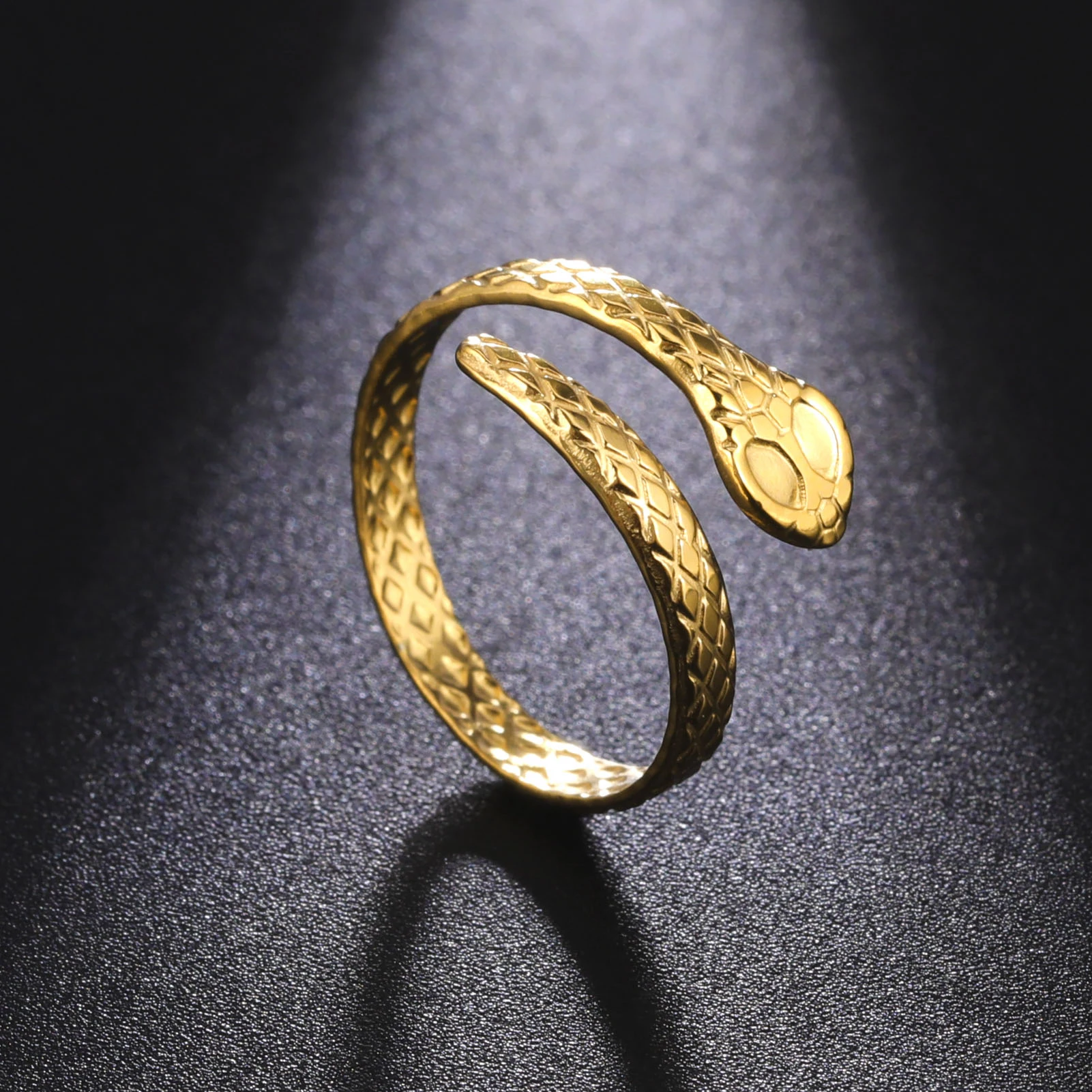 

Kkjoy Fashion Stainless Steel Gold Color Snake Shaped Ring For Women Unique Design Ring Birthday Jewelry Gift For Girl Wholesale