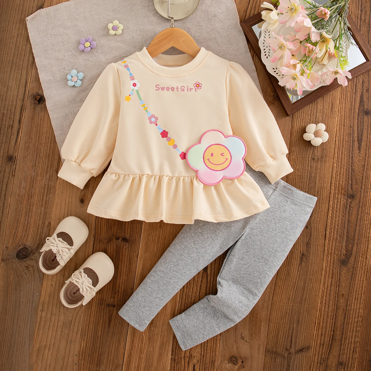 

Autumn New Casual Style Baby Girl Two-Piece Set, Cute Sunflower Children'S Clothes (9 Months -4 Years Old)