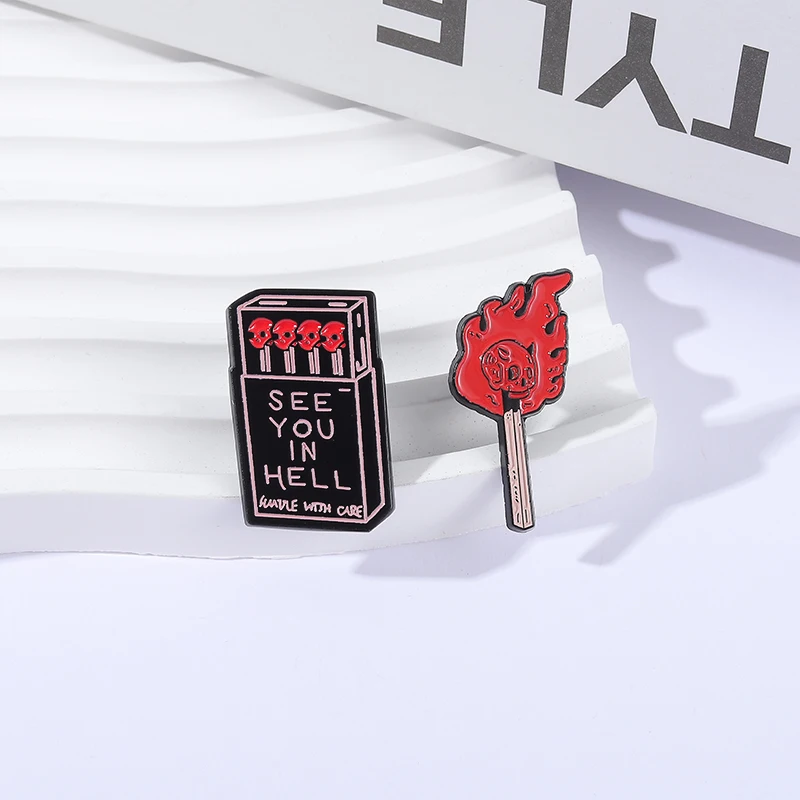 الرعب الهيكل العظمي مباريات المينا دبابيس مخصصة أراك في الجحيم علبة عود الثقاب دبابيس معدنية شارة التلبيب هدايا مجوهرات الهالوين #3