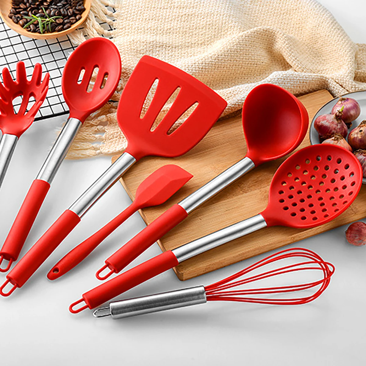 14pcs Red Silicone Kitchenware Non-stick Spatula Soup Spoon Kitchen Utensils with Storage Bucket Eggbeater Scraper Cooking Set