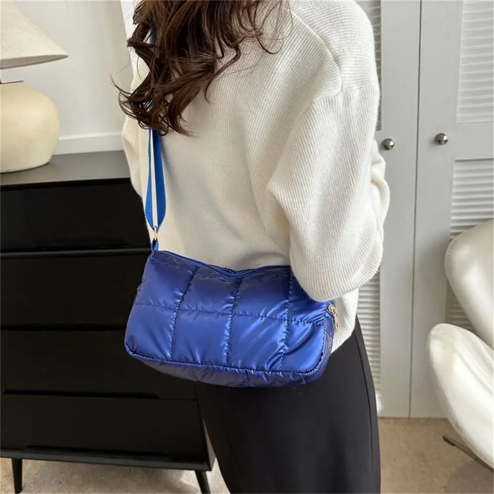 Women Elegant Quilted Shoulder Bags Cloud Pleated Bubbles Messenger Bag Fashion Simple Solid Color Commute Bags Shopping Bags