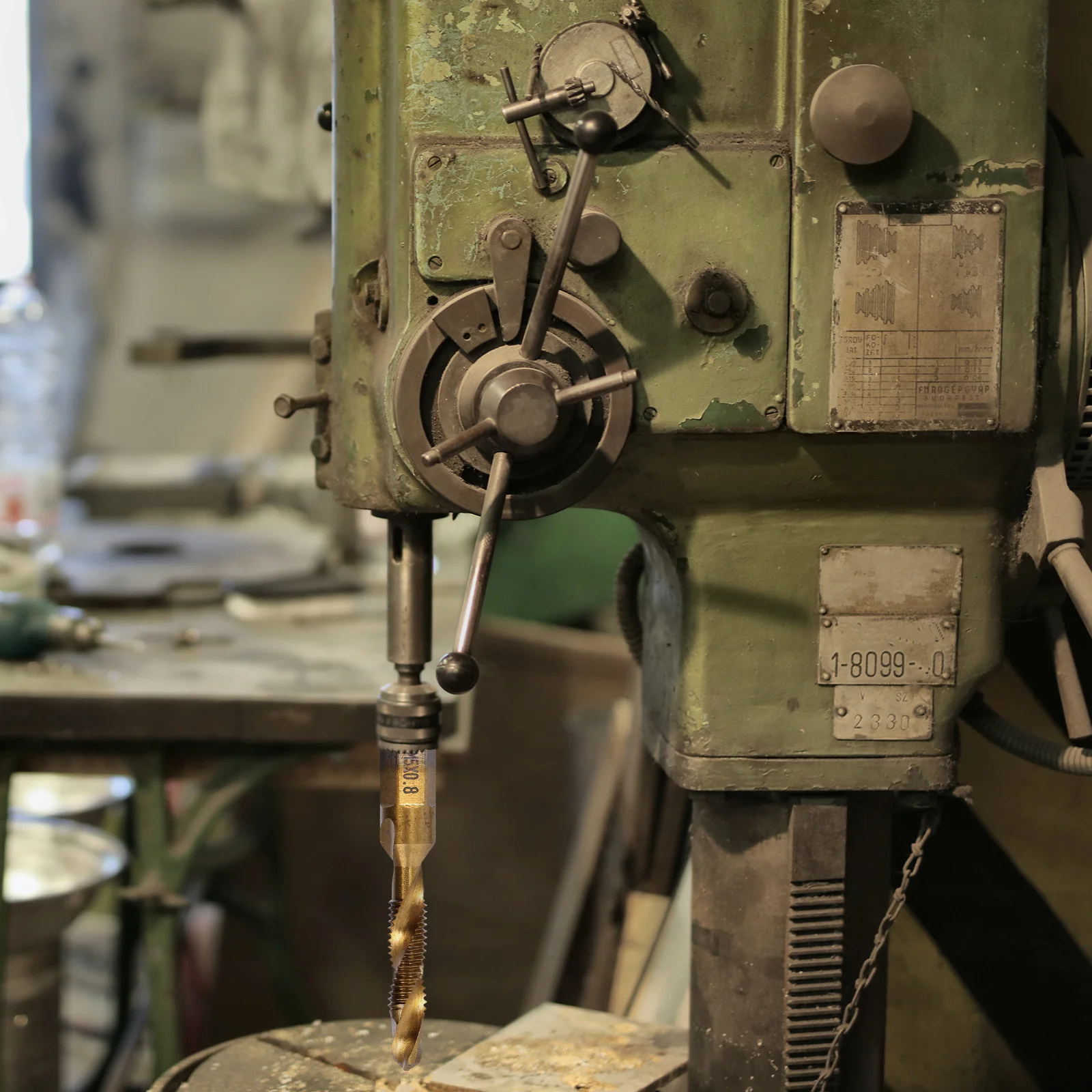 

6Pcs Steel Drill Tap Bit Tool Kit Single Hand Operation Design Professional Repair Work Durable Storage Case Drill Tap Bit