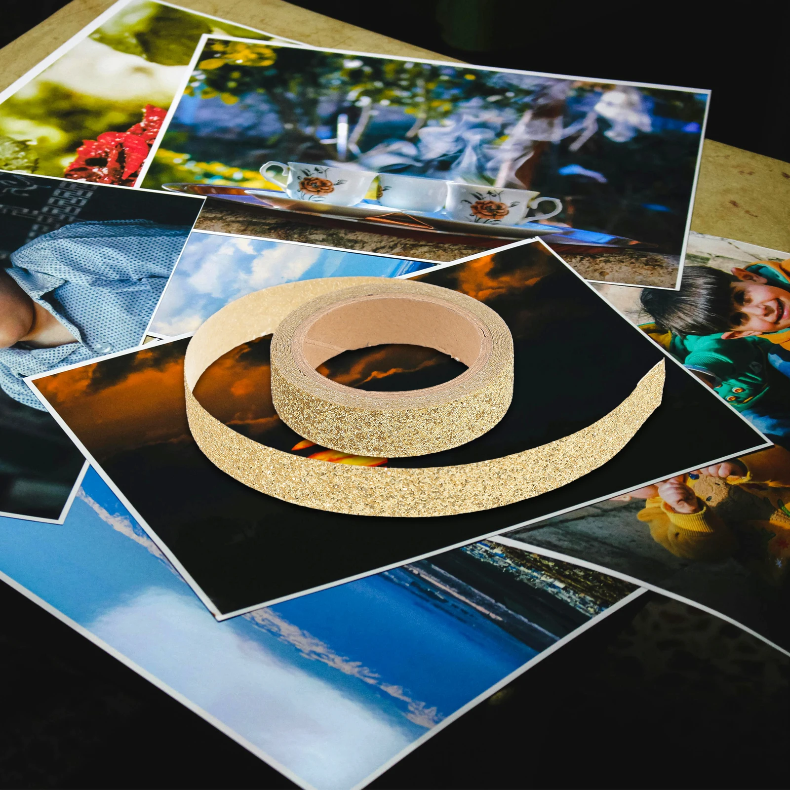 Рисунок 5 - 5 рулонов блестящих декоративных