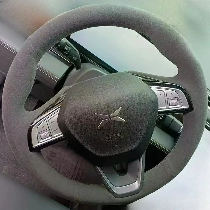 

Hand-stitched renovation wear-resistant Non-slip grey leather steering wheel cover For Xpeng G3 G3i P5 2020 2024