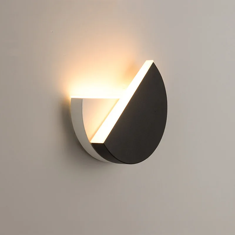 Lampada da parete a LED rotazione di 360 gradi luci da comodino regolabili bianco nero lampade da parete Creative moderna camera da letto Loft