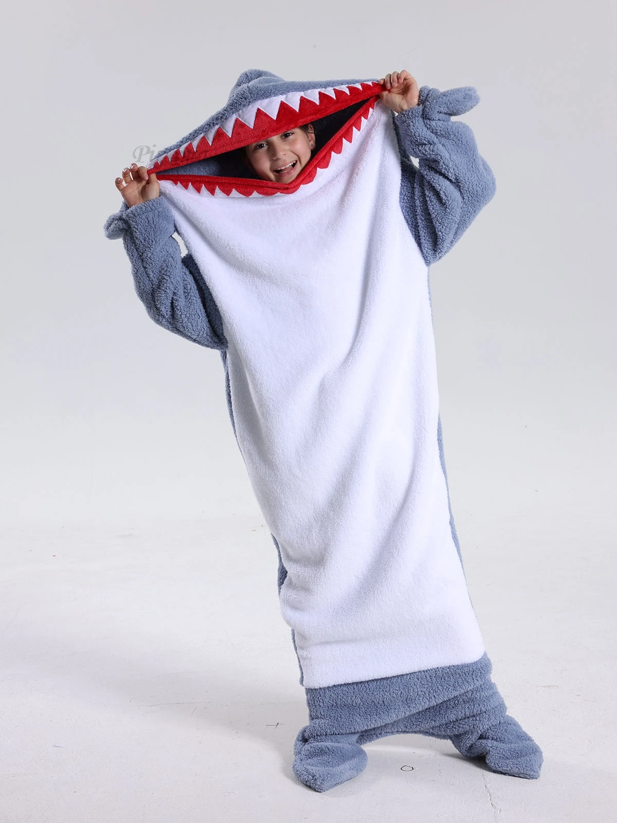 Shark Anime Women Oneises Halloween Cosplay Costume Pijamas Kigurumi Hooded Footed Jumpsuits Winter Warm Adult Sleepwear Pajamas