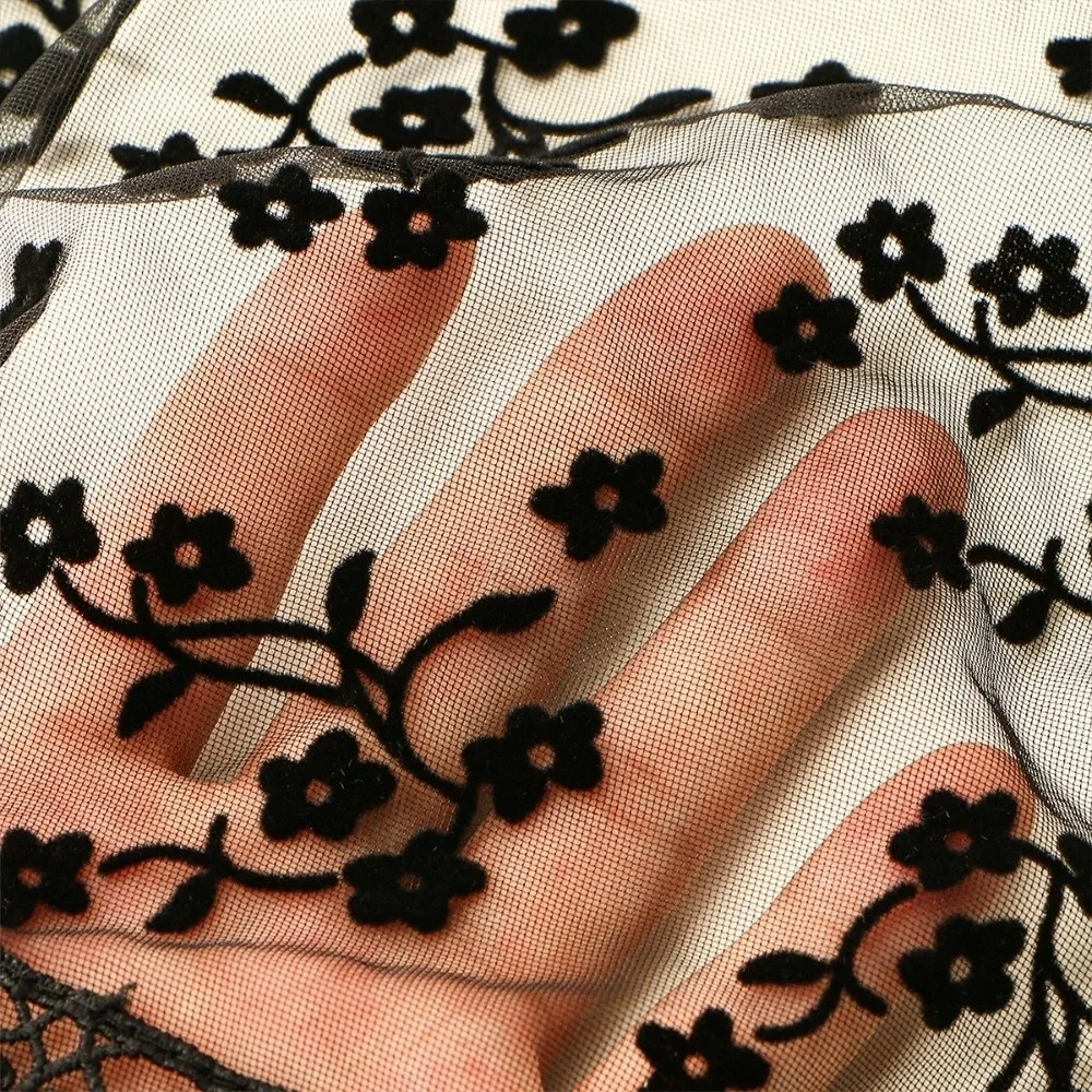 Fashion Vintage Lace Flower Hair Scarf Cute Chic Style Bandanas for Women Bohemian Thin Sweet Headscarf Pastoral Style