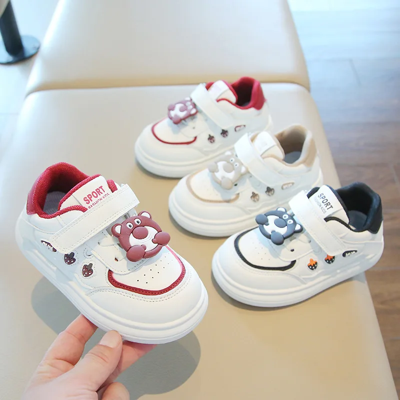 

Children's sports shoes 2025 spring edition boys' casual board shoes cartoon girls' bread shoes soft soled baby white shoes