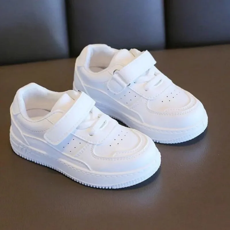 Baskets en cuir à semelles souples pour enfants, chaussures de sport pour bébés garçons et filles, décontractées, petites chaussures blanches, nouvelle collection printemps