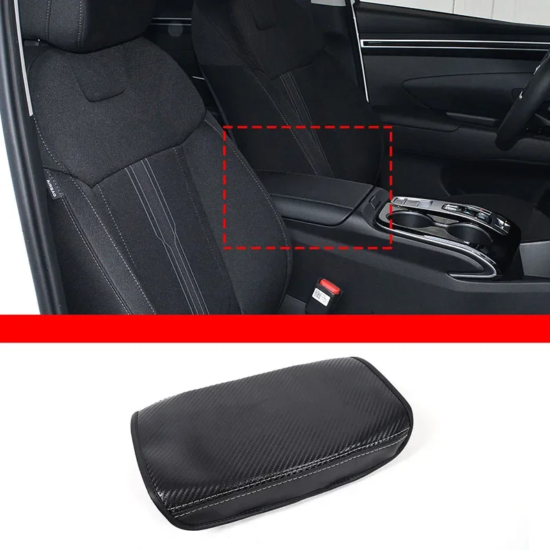 

cheya Leather Carbon Fiber Pattern Car Center Console Armrest Box Decorative Cover for Hyundai Tucson NX4 2021-2023 Accessories