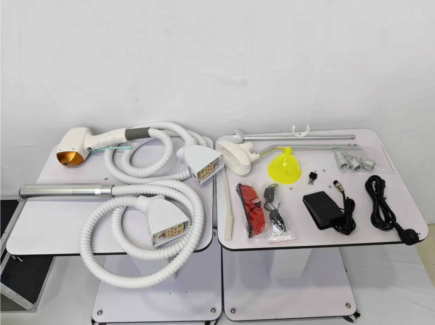 

808nm Diode Laser Hair Removal Device 4000W Skin Rejuvenation Ice Alexandrit Permanent Cooling Head Painless Epilator Machine