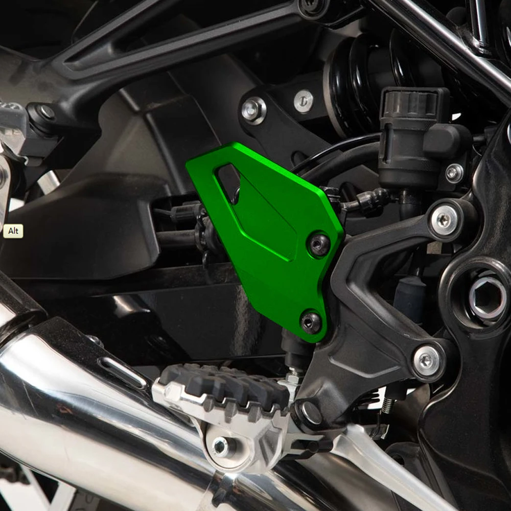 

Heel Plates Guard For KAWASAKI Z900RS Z900 Z 900 RS 900RS Cafe 2017 - 2025 Motorcycle Rear Brake Master Cylinder Guard Protector