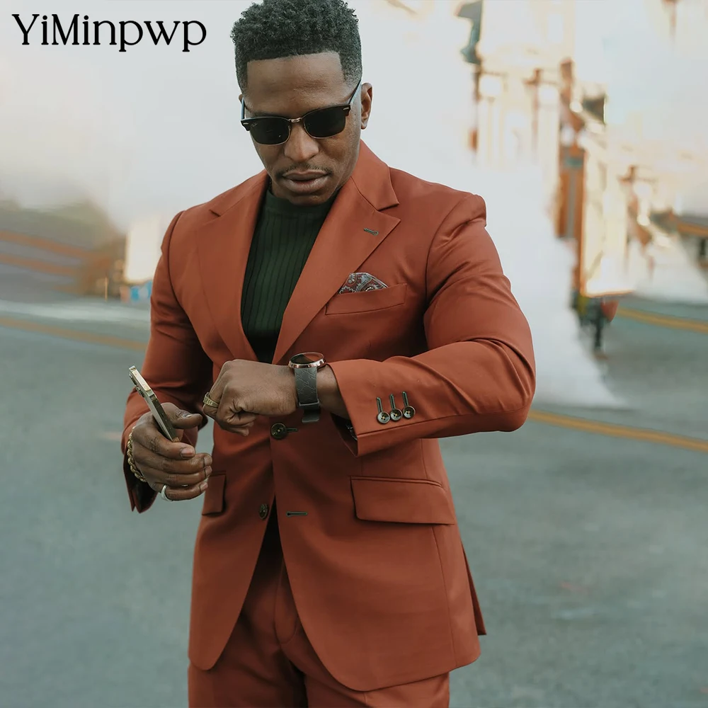 YiMinpwp 2025 بدلة رجالية برتقالية فاخرة للسادة والترفيه والأعمال بقصة ضيقة وزر واحد طقم طية صدر السترة (سترة + بنطلون)