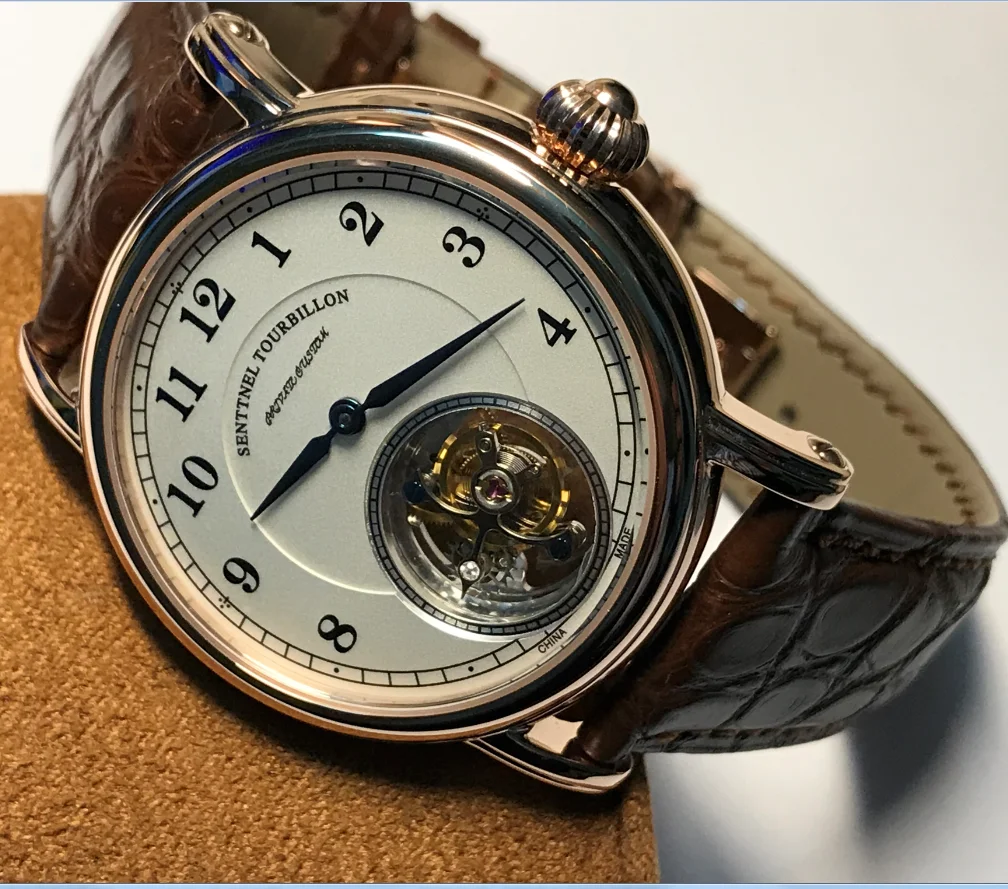 Uhr mit Tourbillon-Uhrwerk 818.900 Uhrwerk. ST800 Tourbillon Uhrwerk Herrenuhr Automatik