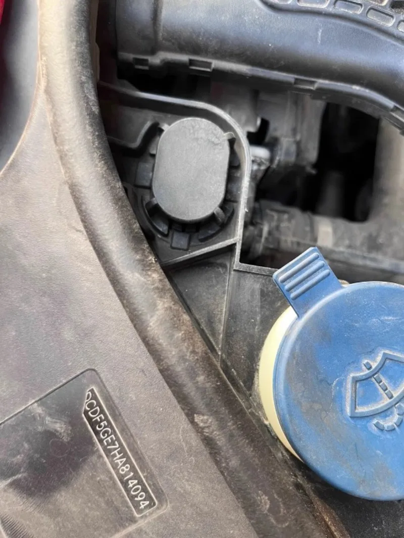 Suporte de montagem do radiador frontal esquerdo 0995040002   Para Mercedes X166 W166 W164 W251 W292 R350 GL450 2007-2016