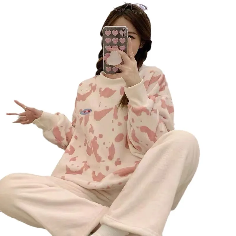 

Small People Can Wear Coral Fleece Pajamas Women's Autumn and Winter 2026 New Cute Flannel Loungewear Suit Can Be Worn Outside