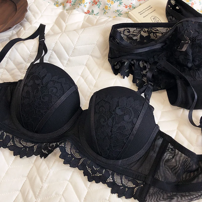 Ensemble de sous-vêtements en dentelle pour petite poitrine, culotte sexy, optique inférieure fine, demi-tasse, soutien-gorge creux