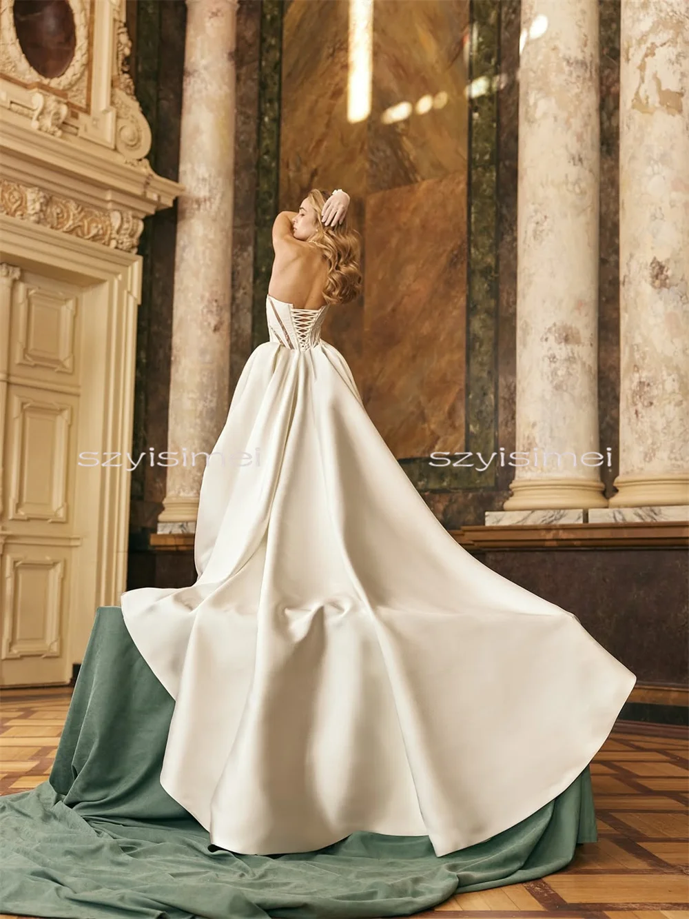 Abito da sposa dal design unico con scollo a cuore e pizzo per le donne Abito da sposa a trapezio con lacci sul retro Abito da sposa personalizzato