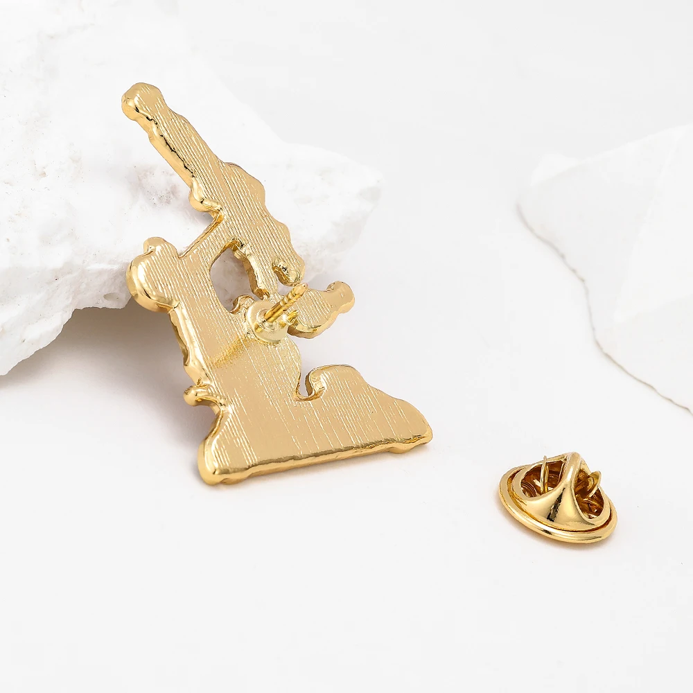 Science Microscope Enamel Brooch Pin Stay Curious Biology Lapel Badge Collectible Jewelry Gift for Doctor