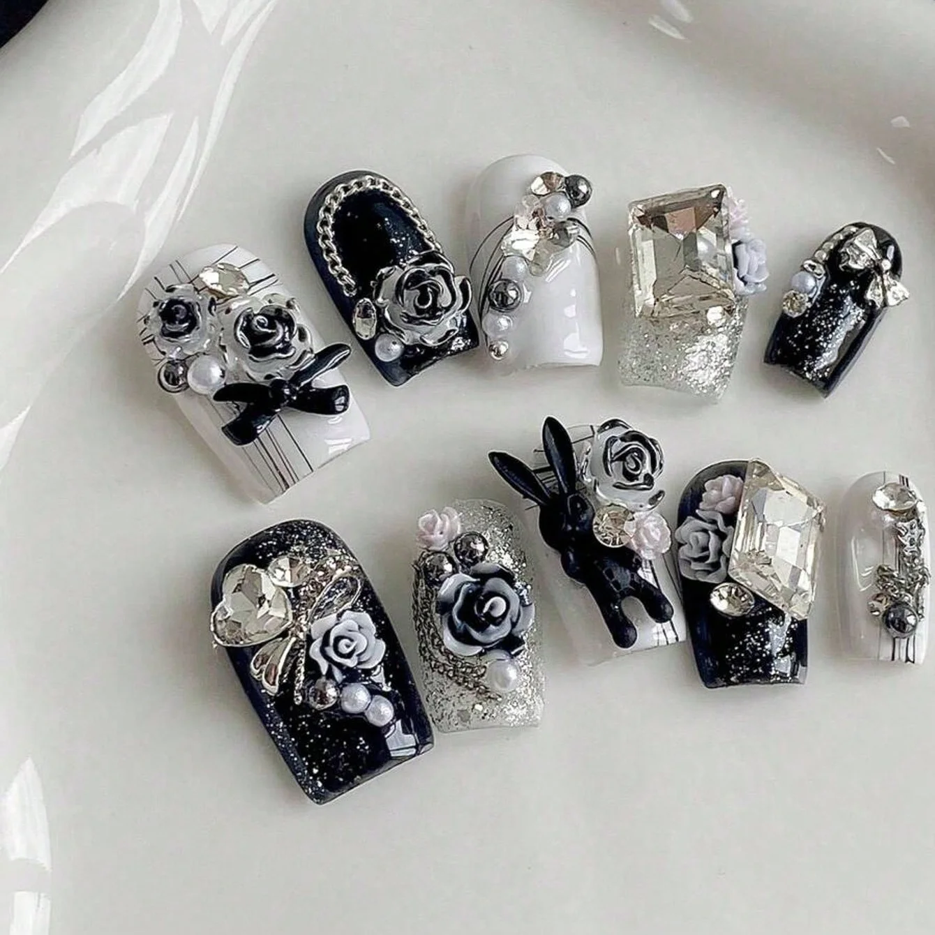 10pcs Pure Manual Pressing Short Square Nail Art, Beautiful Fake Nails, Heavy-Duty Dark Floral Nail Art, Suitable for Women's US