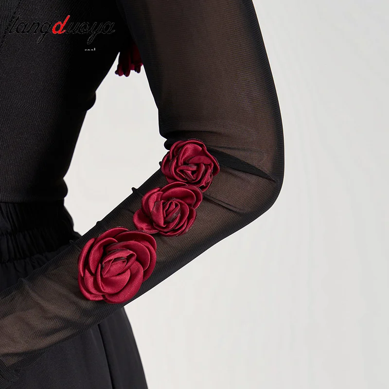 ชุดจั๊มสูทเต้นรำพร้อมแผ่นรองหน้าอกสำหรับผู้หญิง ผ้าตาข่ายโชว์หลัง ชุดเต้นลาตินแขนยาวลายดอกกุหลาบ 3 มิติ เสื้อยืดออกกำลังกายโยคะ เซ็กซี่