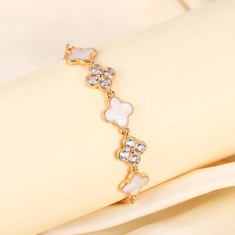 

White Flower Charm Bracelet with Micro-Zircons - Luxury Ins Design, Unique Feminine Daily Handpiece
