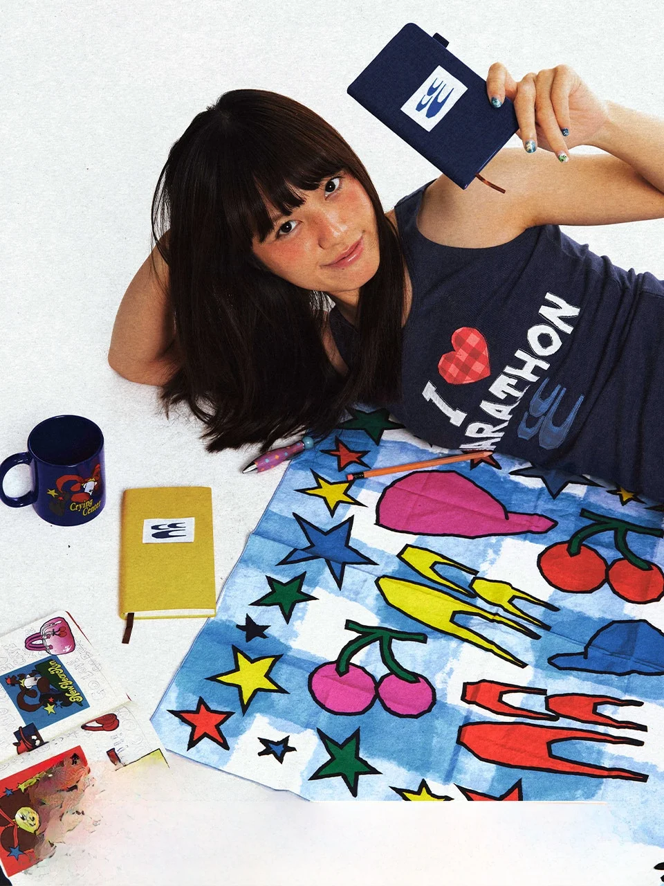 新年馬年スターイラストスカーフ楽しい漫画デザインポリエステル繊維スクエアヘッドスカーフユニセックス冬春夏秋